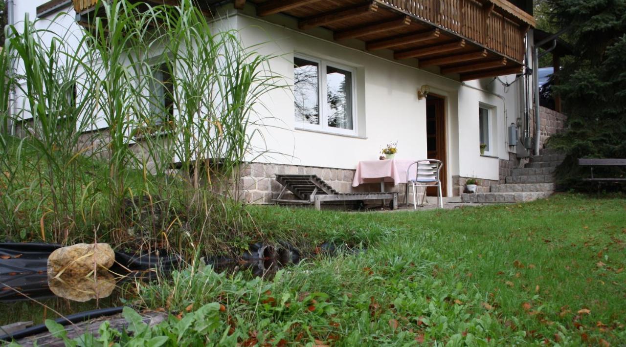 Ferienhaus "Am Schleifenbach" Saalfeld Saale Esterno foto