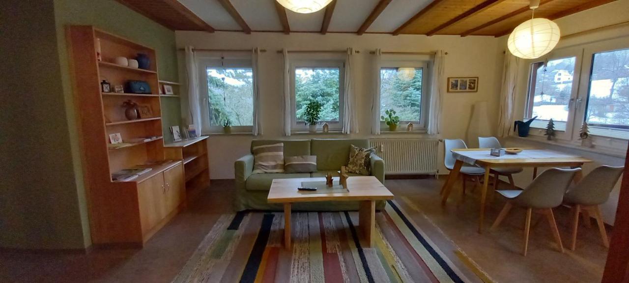Ferienhaus "Am Schleifenbach" Saalfeld Saale Esterno foto